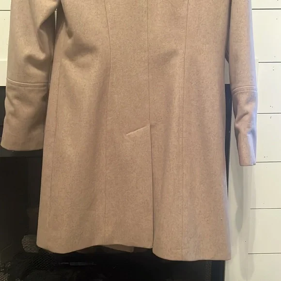 London Fog Beige/Oatmeal Winter Coat. Size XS. - Picture 8 of 9